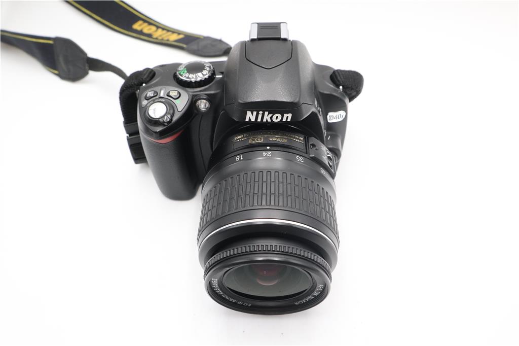 Nikon D40x Camera 10.2MP DSLR with 18-55mm, Shutter Count 4494, Good Condition