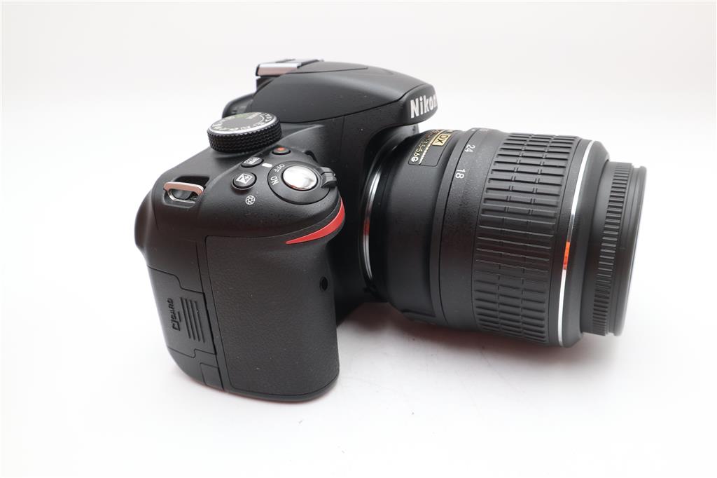 Nikon D3200 DSLR Camera 24.2MP with 18-55mm, Shutter Count 2122, V. Good REFURB.