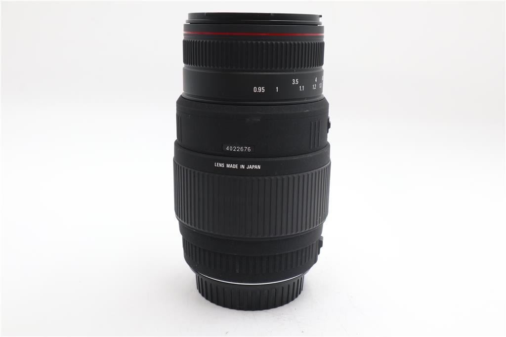 Sigma 70-300mm f/4-5.6 Lens APO Zoom Macro, Telephoto for Canon, Good Cond.